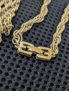 GIVENCHY ネックレス シルバーカラー 喜平チェーン - メルカリ