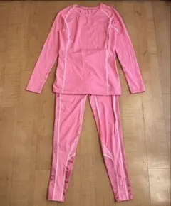 BODY WILD スポーツインナー　上下セット　サイズＭ