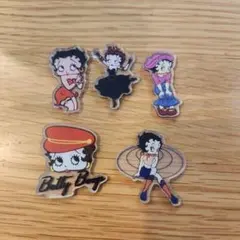 新品　未使用　アクリルパーツ　ベティ　5枚まとめ売り　かわいい