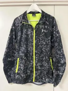 Under Armour XL 迷彩柄ウインドブレーカー