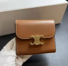 CELINE トリオンフ 三つ折り財布 ブラウン