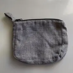 ポーチ　グレー系