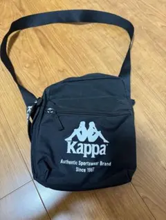 Kappa ショルダーバッグ 黒　カッパ　美品のサムネイル