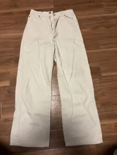 ホワイト ストレートデニム ボタンフライ