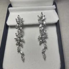 美品 ER100131 IBP021 ワタベウェディング リーフデザイン ピアス