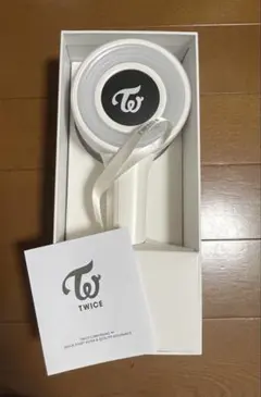 ら*り様 TWICE ペンライト ホワイト バッテリー付き TWICE ペンライト☆電池付き - メルカリ