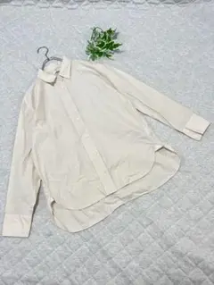 ユニクロ【L】美品⭐️ 無地 オーバーサイズ　シャツ　長袖　薄手　シンプル