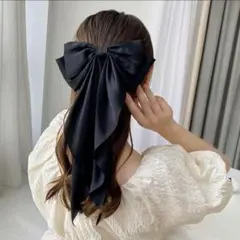 大きめリボン　ヘアクリップ バレッタ ヘアアクセ　ブラック　黒　おしゃれ