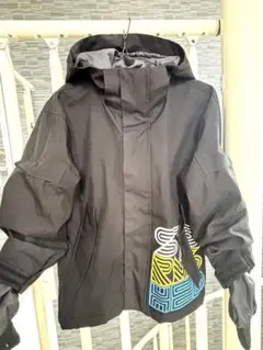 フード付きスノーボードジャケット 黒 140