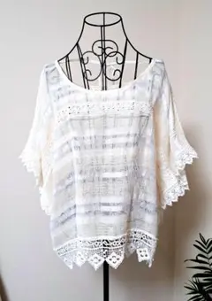 axes femme 麻混レースドルマンブラウス M 白 ナチュラルのサムネイル