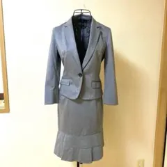お値下UNTITLEDアンタイトルスカートテーラドセットアップ1つボタングレーM