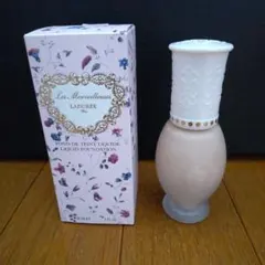 レ・メルヴェイユーズ ラデュレ リクイド ファンデーション 10 Beige