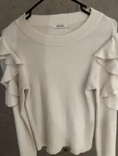 INGNI フリル付きリブ長袖トップス ホワイト