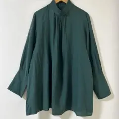 UNITED ARROWS ⭐️ ハイネック　タック　ブラウス　プルオーバーのサムネイル