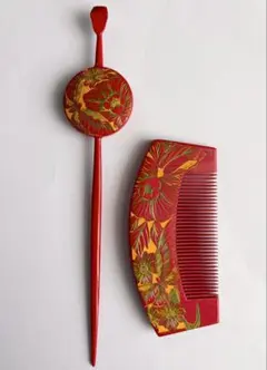 赤色花柄のかんざしと櫛2点セット　髪飾り 和装小物