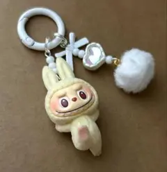 ラブブ　ヨガポーズ　キーホルダー　チャーム yellow