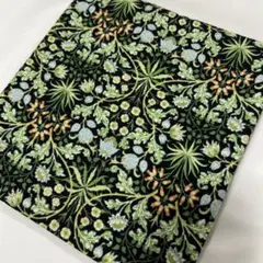 大人気！ウィリアムモリス　花柄 綿プリント生地 黒地