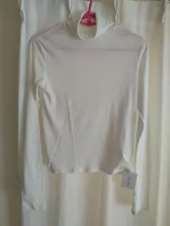 【新品タグ付き】INGNI　タートル　カットソー　サイズМ