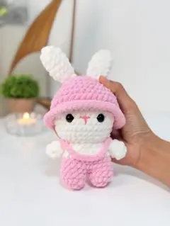 ハンドメイド あみぐるみ うさぎの着ぐるみ くま - メルカリ