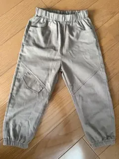 キッズ　カーゴパンツ　ベージュ　ブラウン　100cm 男の子　春秋