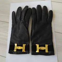 イタリア製　黒いレザー手袋 サイズ7 金具装飾付き