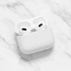 Apple AirPods第3世代 正規品