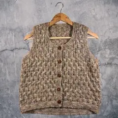 Item thumbnail for item ac2d5ef8-769d-4ef4-a17d-a9fa180a992f