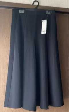 (新品　タグ付き)GU ブラック ドレープキュロッツ　Mサイズ