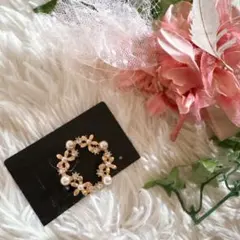 Item thumbnail for item c5484e1b-f93f-40b1-8a9a-96d6174f3c55