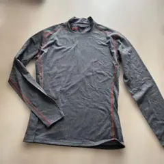 Under Armour グレー 長袖 アンダーシャツ