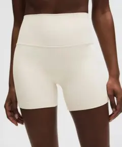 【新品タグ付】lululemon アライン 6インチ light ivoryのサムネイル