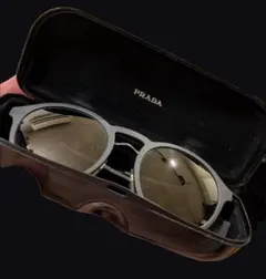 RACHEL着用モデル PRADA リムレス サングラス - メルカリ