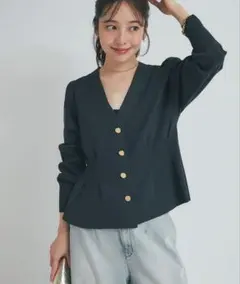 yukachan様★【美品】Vネックペプラムカーディガン チャコールグレーのサムネイル