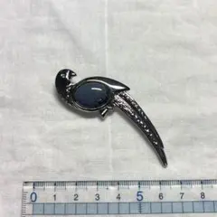 鳥ブローチ