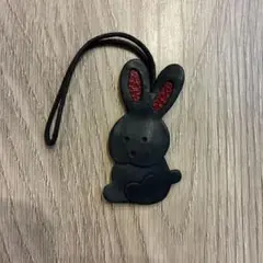 IBIZA ウサギ型レザーチャーム キーホルダー