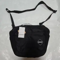 新品・F.C.R.B.TOUR SHOULDER BAG ショルダーバッグのサムネイル