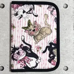 いいとこ取り❣️ロラライハリス❣️Tossed Fancy Cats❣️マルチケース