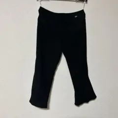黒 カジュアルパンツ