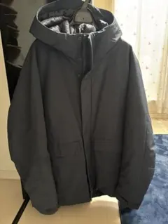 ユニクロ　ハイブリッドダウンパーカー　ネイビー　Lサイズ