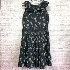 美品　Lois CRAYON　総柄　ノースリーブ　膝丈ギャザーワンピース　M