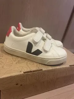 VEJA キッズスニーカー(革) 18cm 美品 送料込みのサムネイル