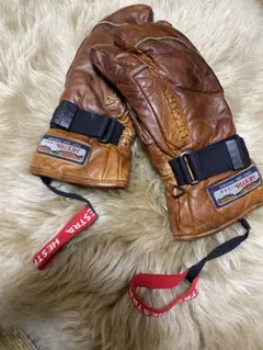 Item thumbnail for item 0cf749d5-f722-4037-aabf-71147db9cd6c