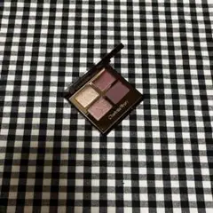シャーロット　ティルブリー　アイシャドウ　MESMERISING MAROON