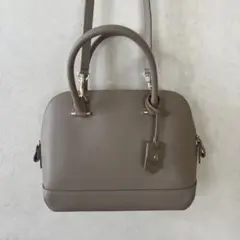 ダイアナ　2WAY ハンドバッグ グレージュ ショルダー付きのサムネイル