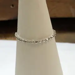 リング Pt850 プラチナ細工 多面体 Vカッティング ビーズ 装飾 D67 