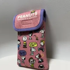 PEANUTS ピーナッツ 小物入れ ポケット スマートフォン 音楽プレイヤーのサムネイル