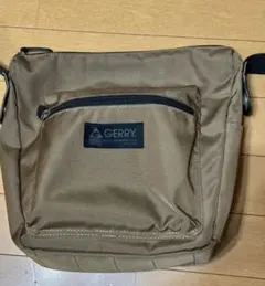 GERRY ショルダーバッグ　メンズ　レディースのサムネイル