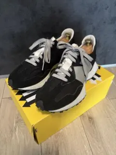 NEW BALANCE327 ブラック(グレー/ホワイト) 25.5cm