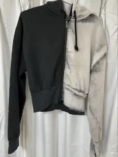 グレー パーカー