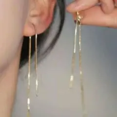 No.O71 ゴールド スネークチェーン イヤリング ロング 上品 揺れる